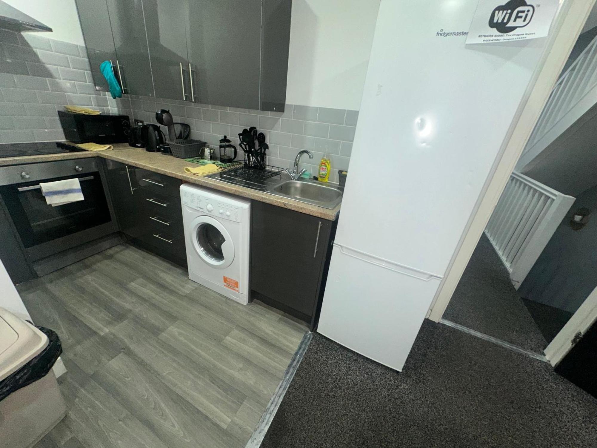 Apartment 2 Bedroom Flat In Wales *