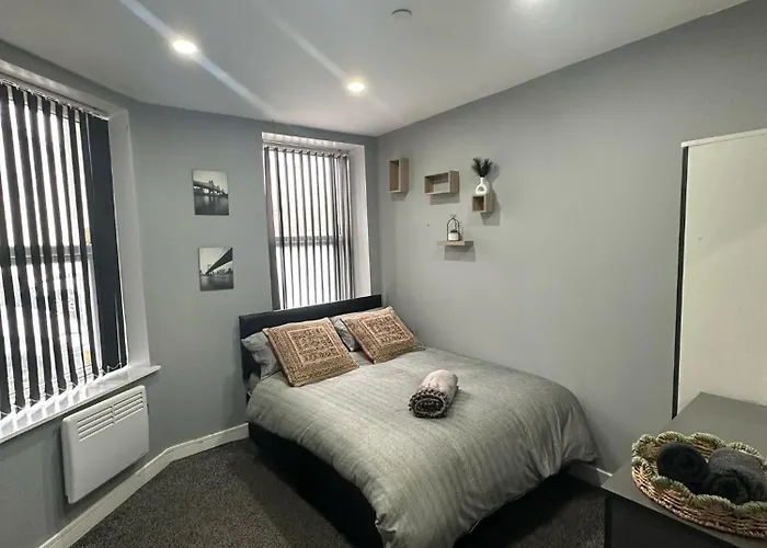 2 Bedroom Flat In Cardiff Wales