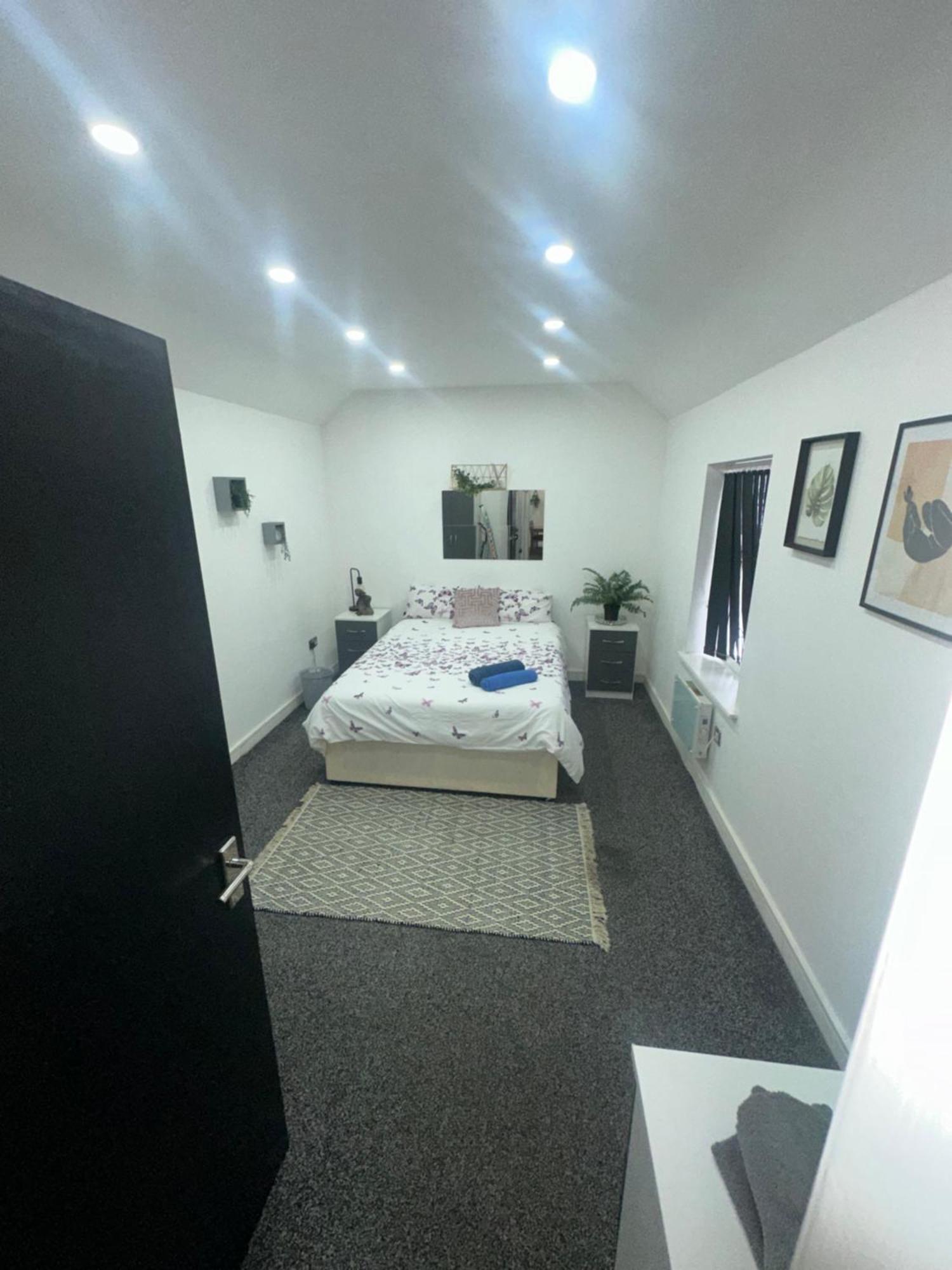 Apartment 2 Bedroom Flat In Wales